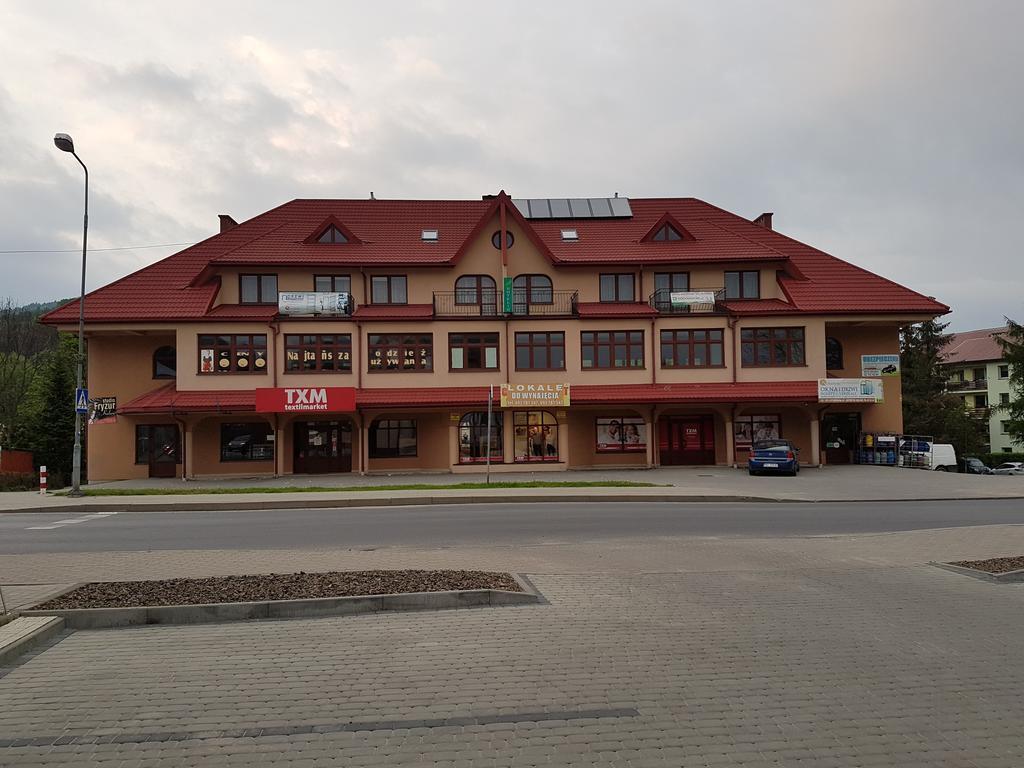 Gosciniec Ustrzycki Hotel Ustrzyki Dolne Exterior photo